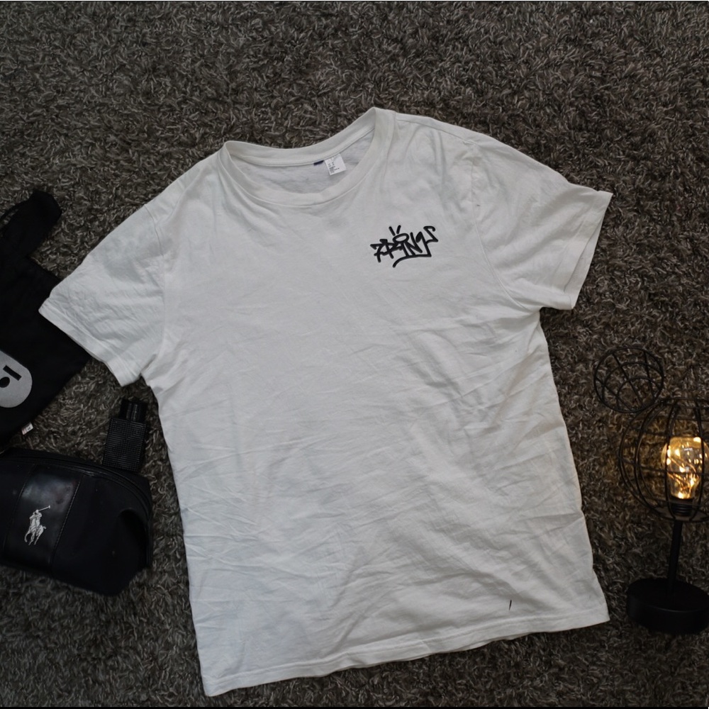 Ariana Grande Tour Shirt UNISEX
